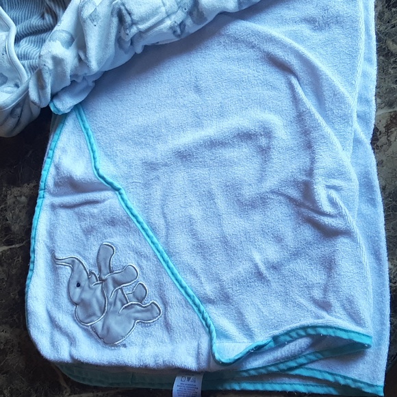 Baby Bath Lot With Robe - Picture 7 of 7